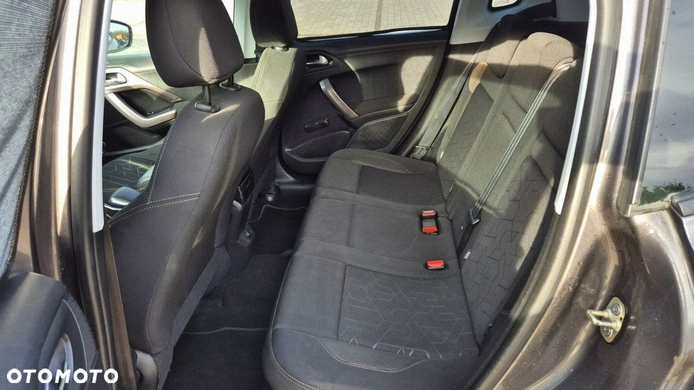 Peugeot 2008 1.2 Pure Tech Signature - 13