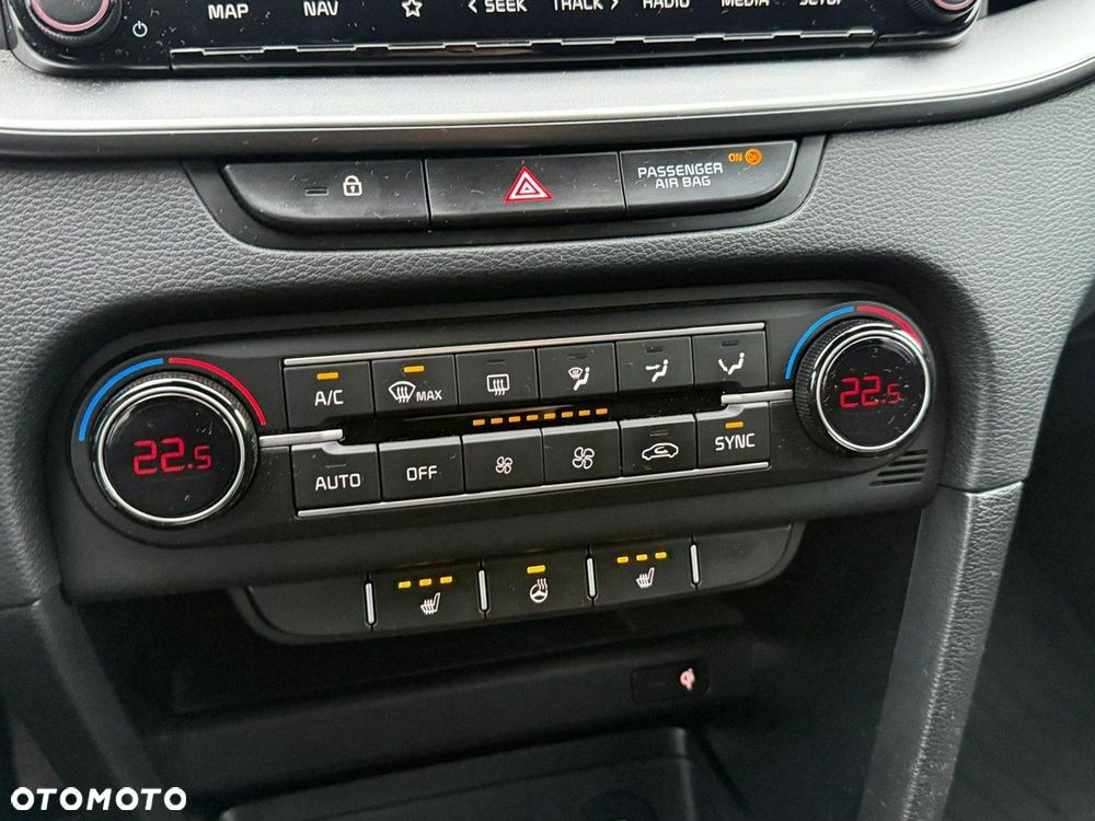 Kia Ceed 1.5 T-GDI Business Line Plus - 24