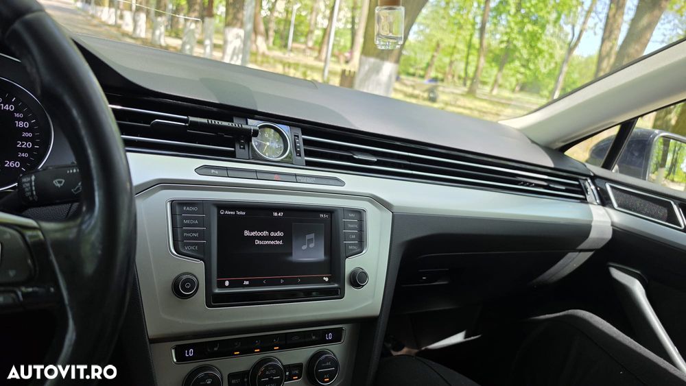 Volkswagen Passat 2.0 TDI (BlueMotion Technology) Comfortline - 6