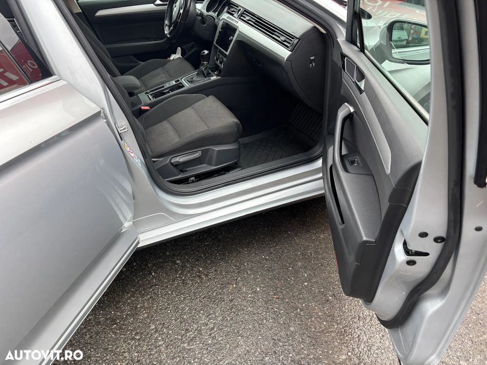 Volkswagen Passat 2.0 TDI Comfortline - 6
