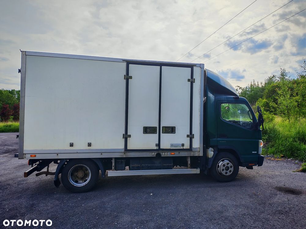 Mitsubishi Fuso Canter - 2