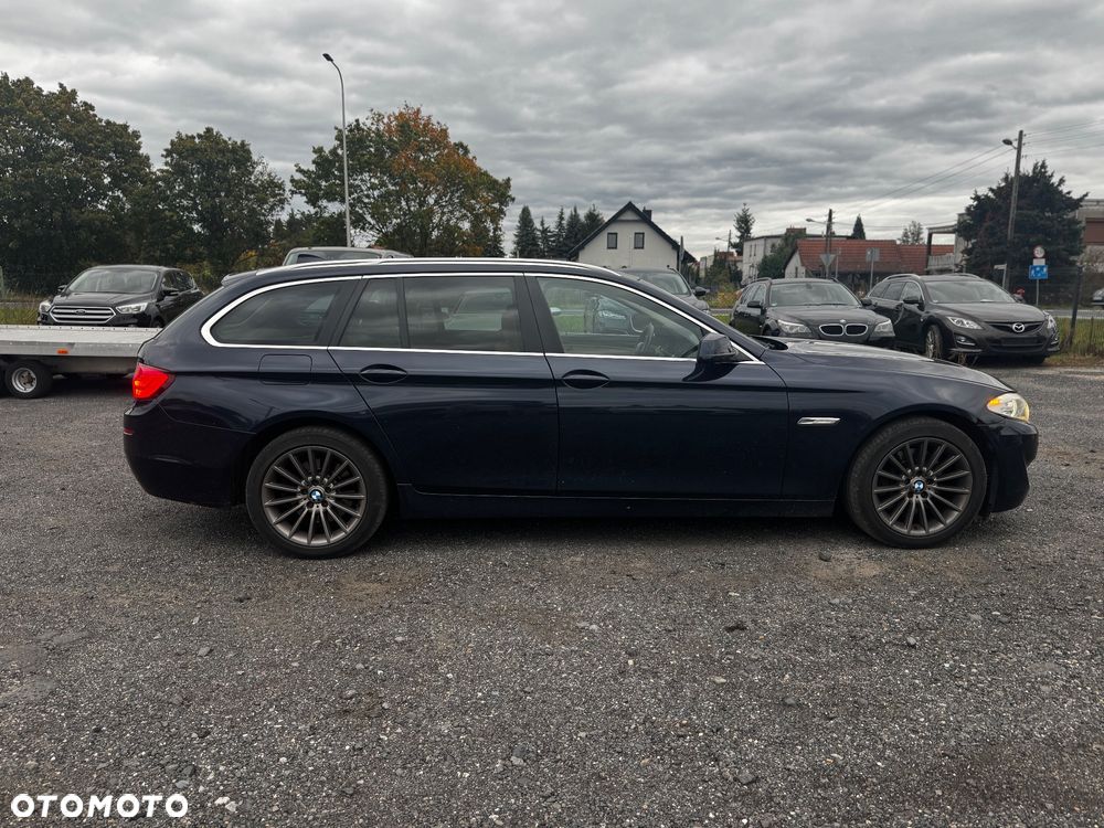 BMW Seria 5 525d - 11