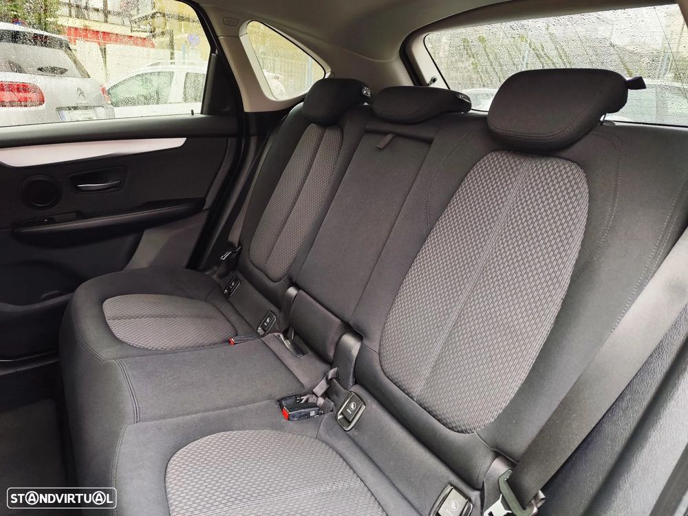 BMW 225xe Active Tourer Advantage - 17