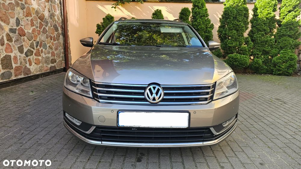 Volkswagen Passat - 2