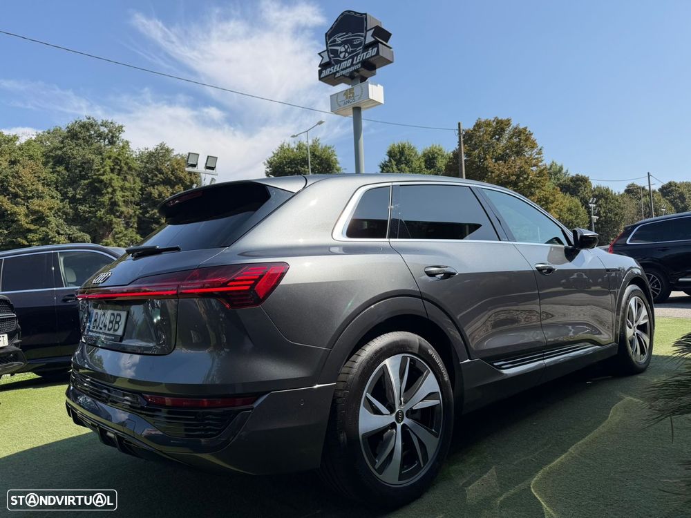 Audi Q8 e-Tron 50 quattro S line - 5