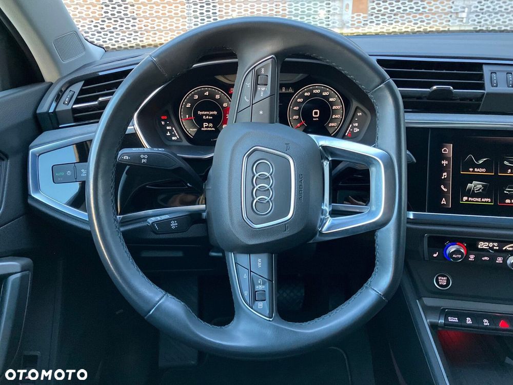 Audi Q3 Sportback - 13