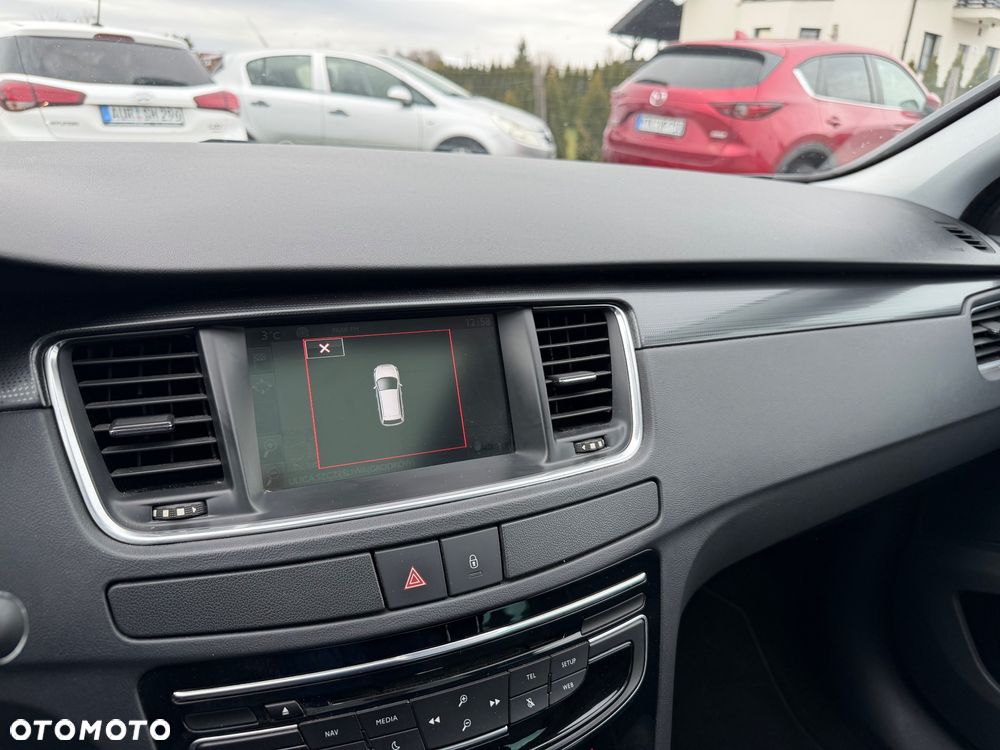 Peugeot 508 BlueHDi 180 EAT6 Stop&Start Allure - 22