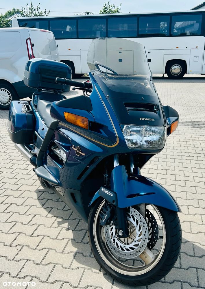 Honda ST - 1