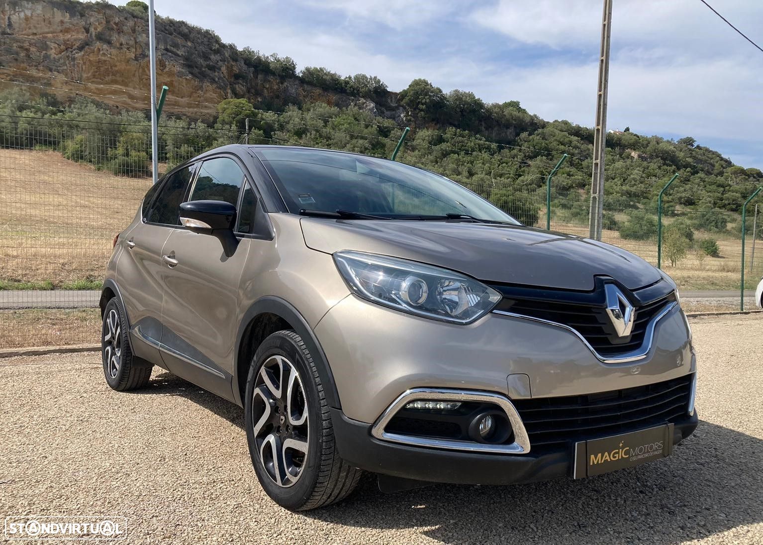Renault Captur 1.5 dCi Exclusive - 1