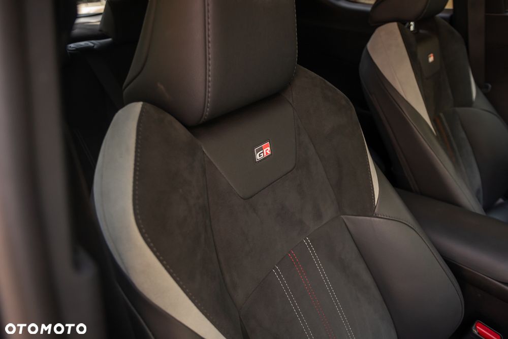 Toyota C-HR 2.0 Hybrid Dynamic Force GR Sport - 23