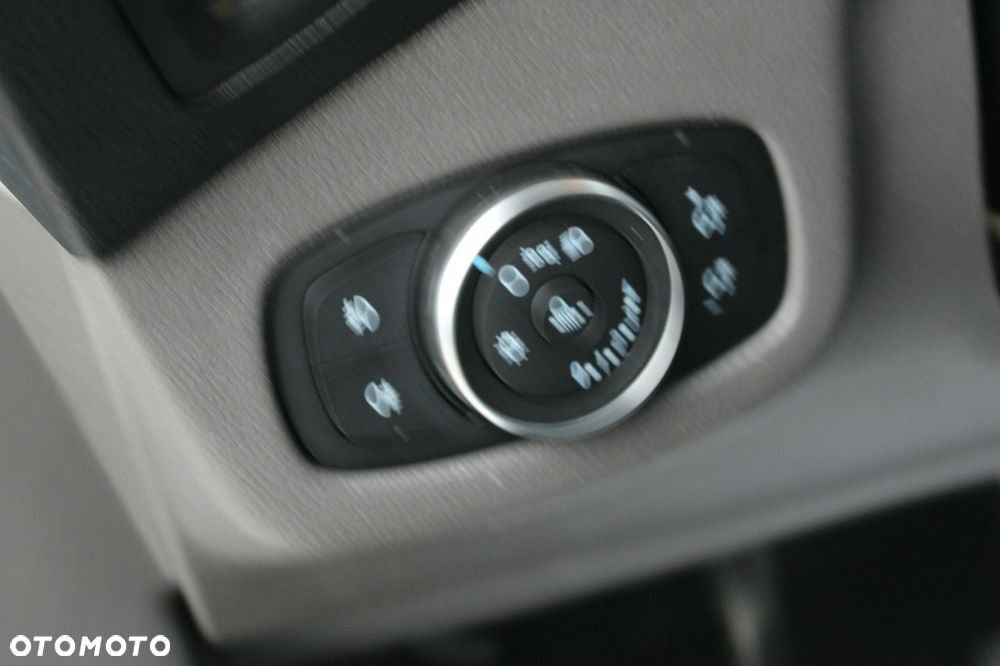 Ford Transit Connect - 19
