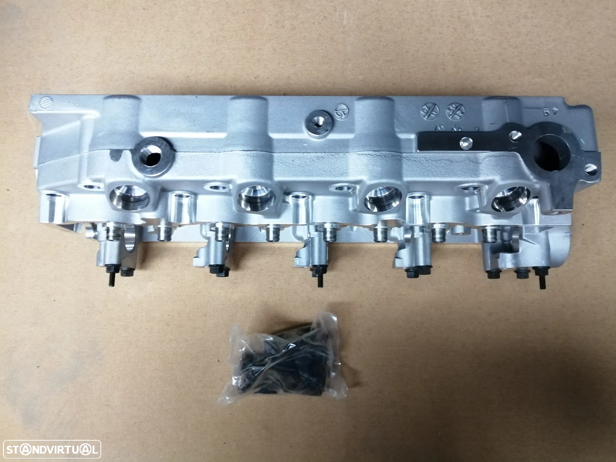 Cabeça de Motor 2.5 D / 2.5 TD e 2.3 D / 2.3 TD  4D56 - Mitsubishi L200 , Hyundai H1 - 4