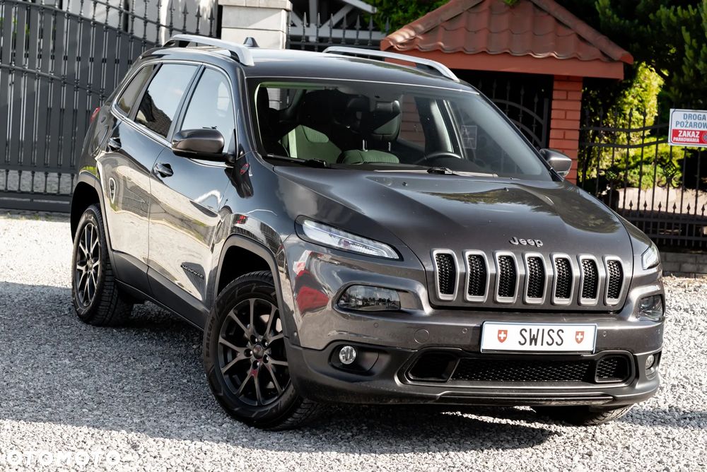 Jeep Cherokee - 2