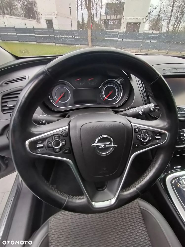 Opel Insignia - 30
