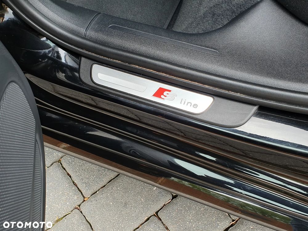 Audi A4 Avant 2.0 TDI DPF S line Sportpaket - 19