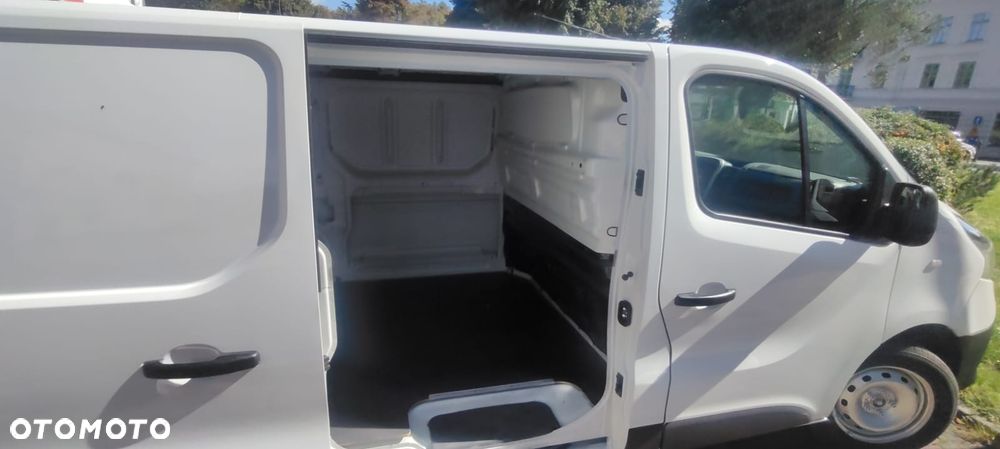 Renault Trafic - 17