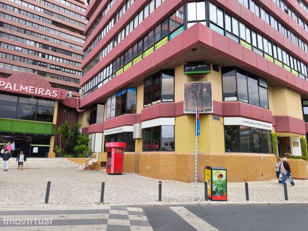 Loja Premium no Centro Comercial das Palmeiras em Oeiras Uma Oportu... - Grande imagem: 5/7