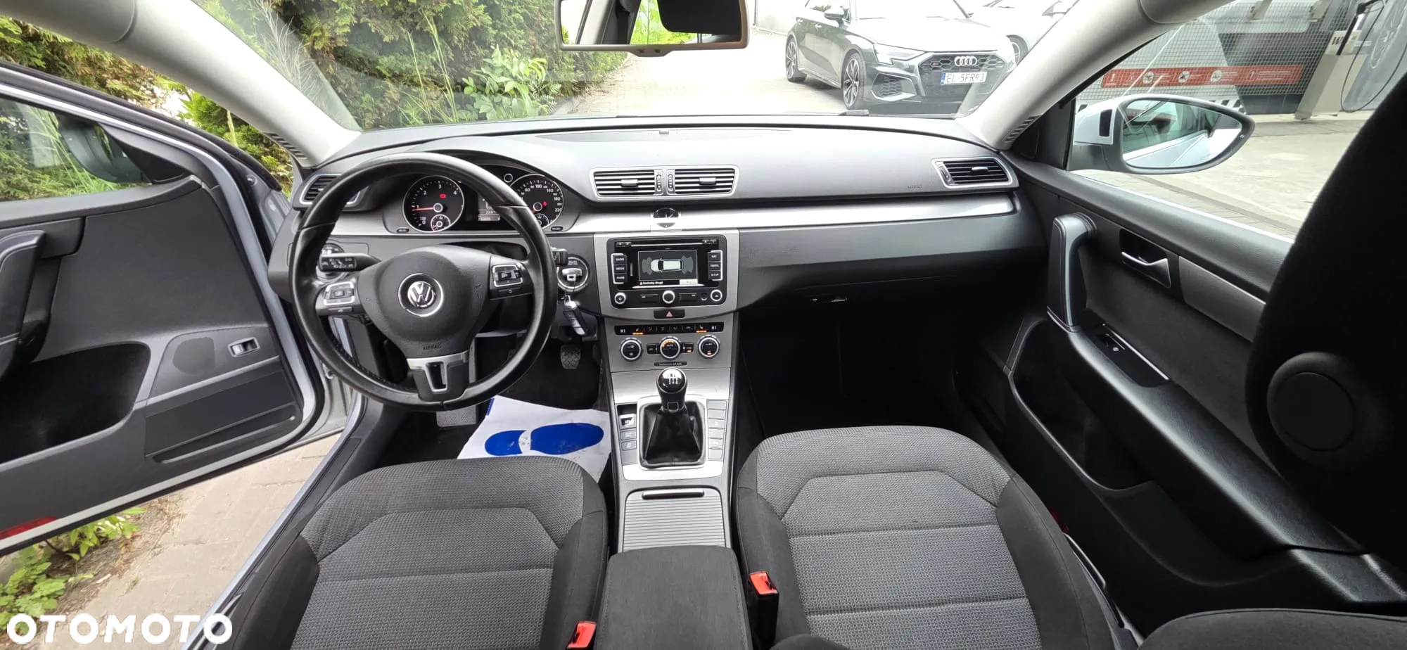 Volkswagen Passat Variant 2.0 Blue TDI SCR R-Line - 30