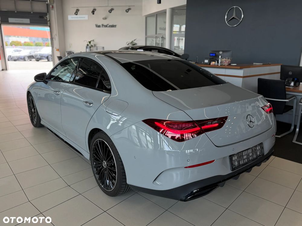 Mercedes-Benz CLA 200 Edition 1 7G-DCT - 4