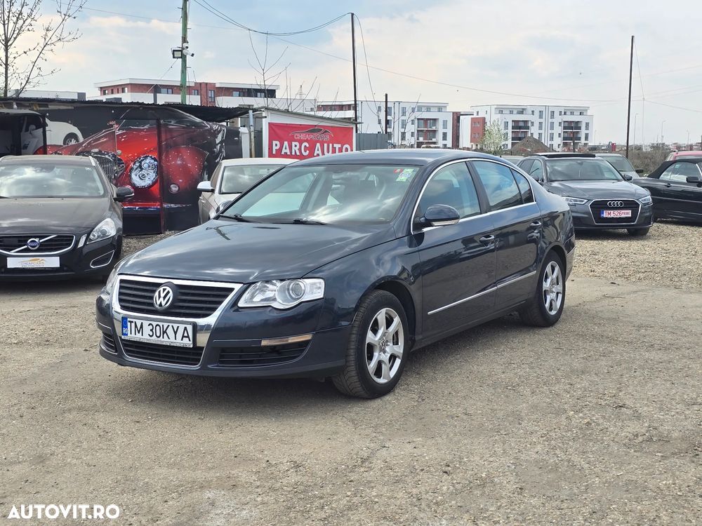 Volkswagen Passat - 2
