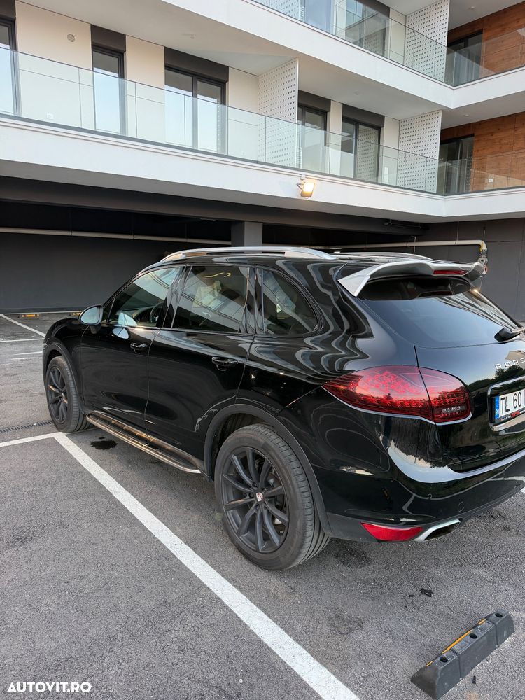 Porsche Cayenne - 28
