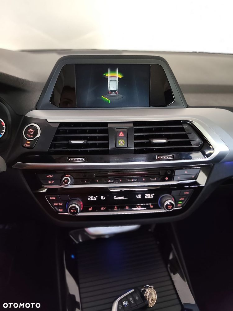 BMW X3 xDrive20d - 21