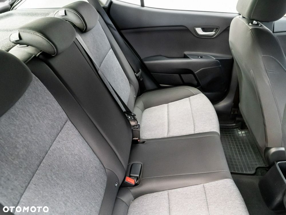 Kia Stonic 1.0 T-GDI M DCT - 27