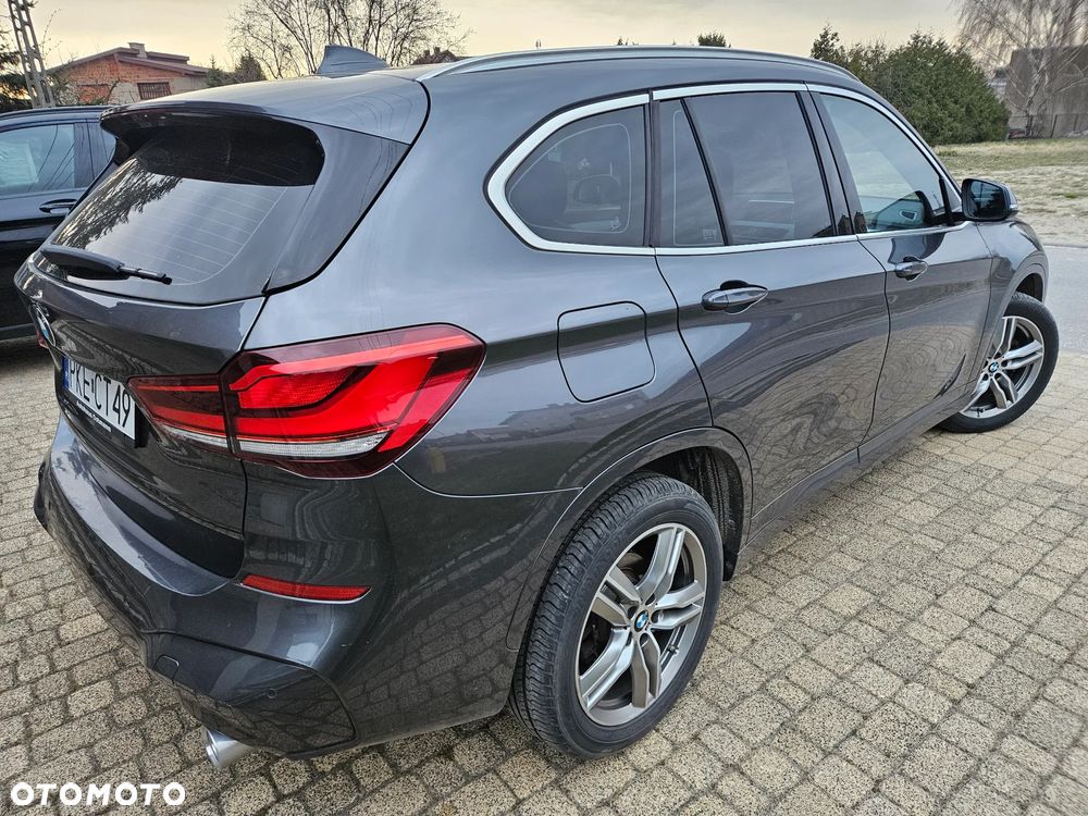 BMW X1 sDrive18d Business Edition sport - 16