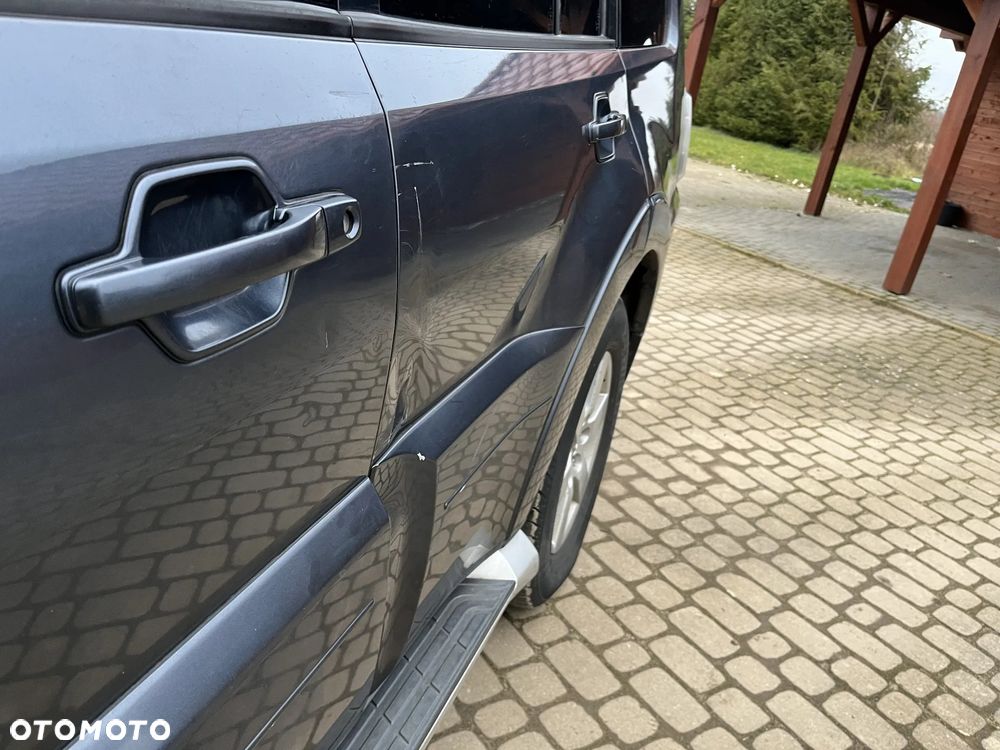 Mitsubishi Pajero 3.2 DI-D Automatik Intense - 15