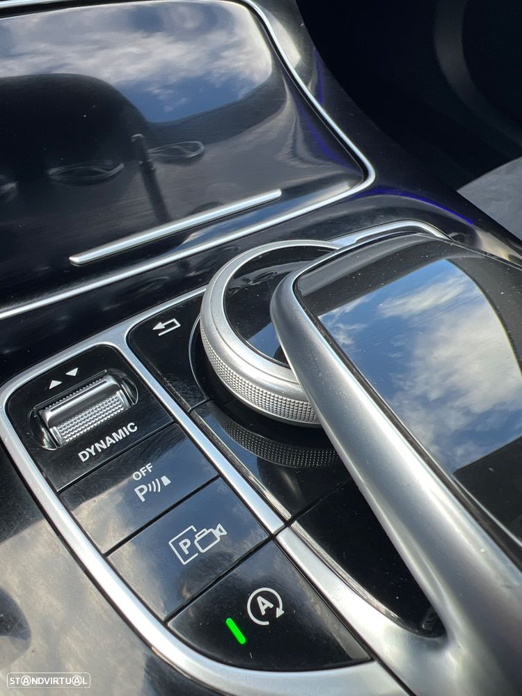 Mercedes-Benz E 220 d AMG - 26