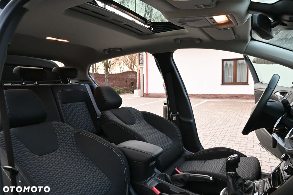 Opel Astra 1.4 Turbo Sport - 33