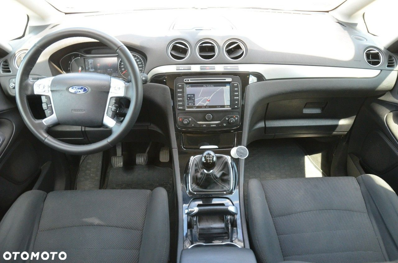 Ford S-Max - 23