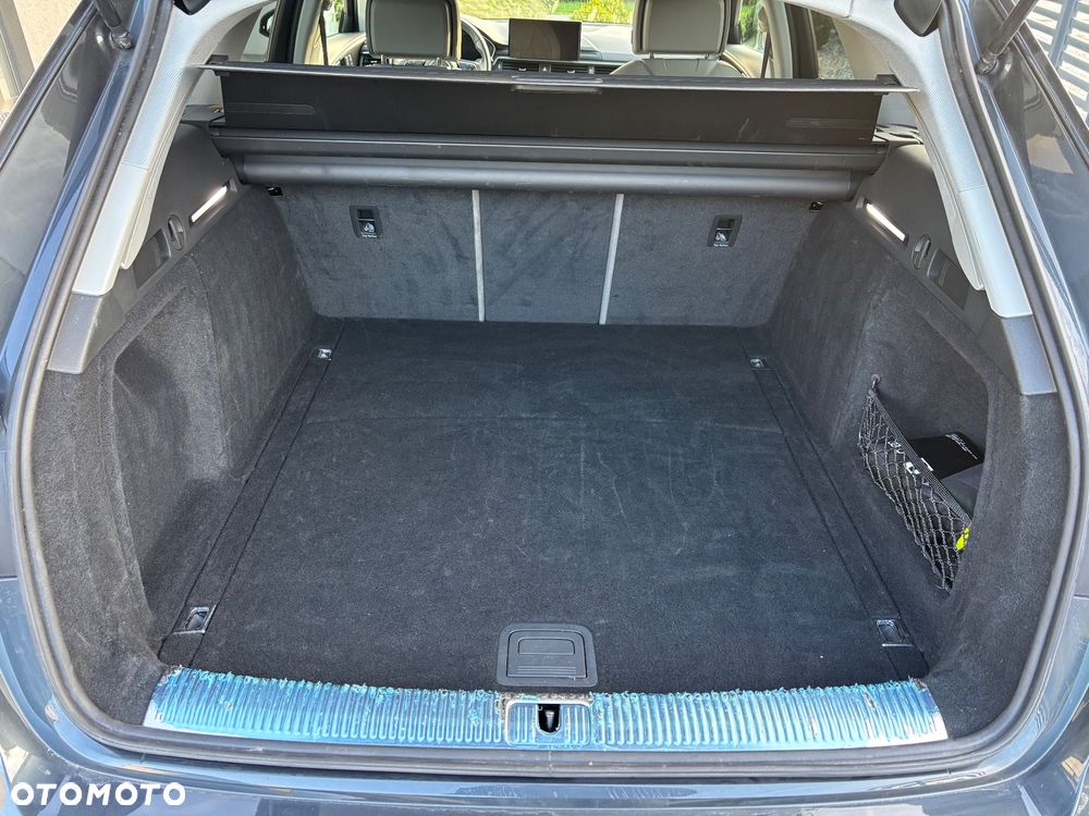 Audi A4 Avant 40 TFSI S tronic - 38