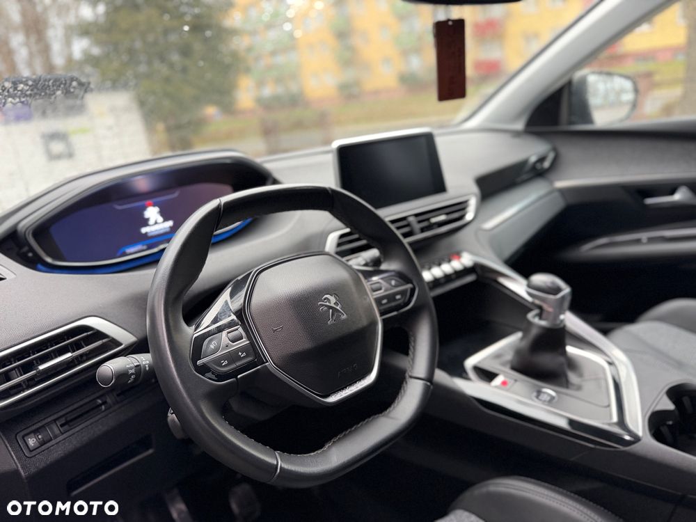 Peugeot 3008 1.2 PureTech Allure S&S - 41