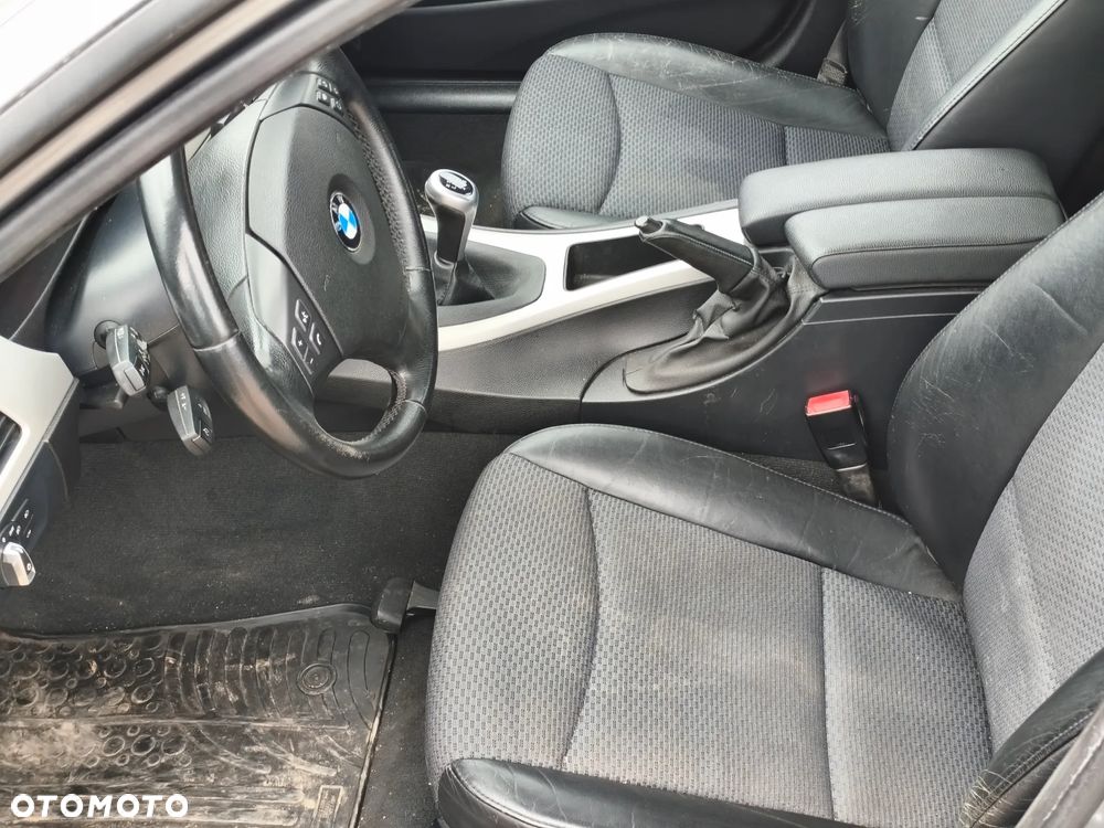 BMW Seria 3 320d - 9