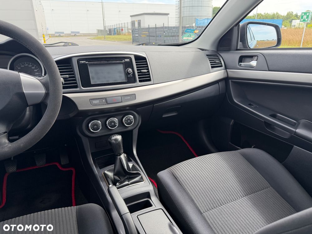 Mitsubishi Lancer - 11