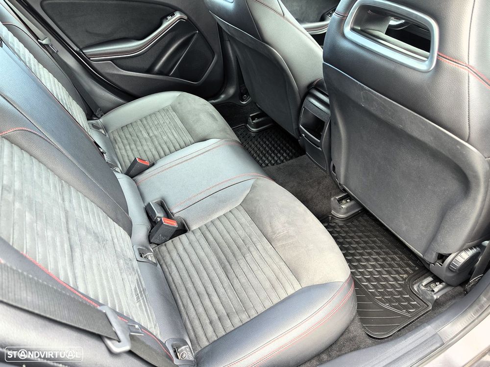 Mercedes-Benz A 180 CDi BE Edition AMG Line - 36