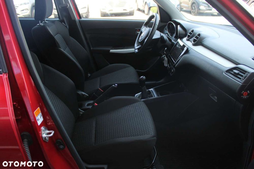 Suzuki Swift - 25