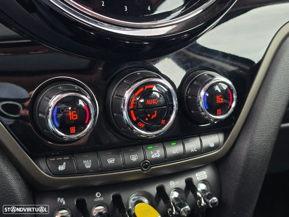 MINI Countryman Cooper SE Premium P. Classic Auto - 27