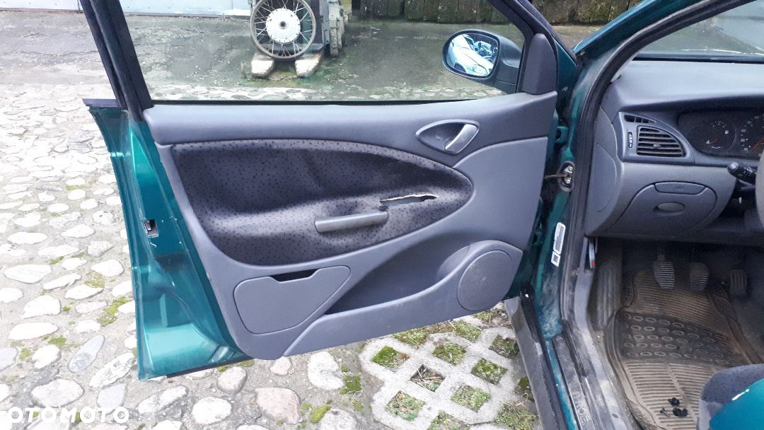 Citroen C5 1,6HDI 2,0HDI 2,2HDI Wszystkie części Zderzak drzwi koła silnik błotniki Różne kolory - 17