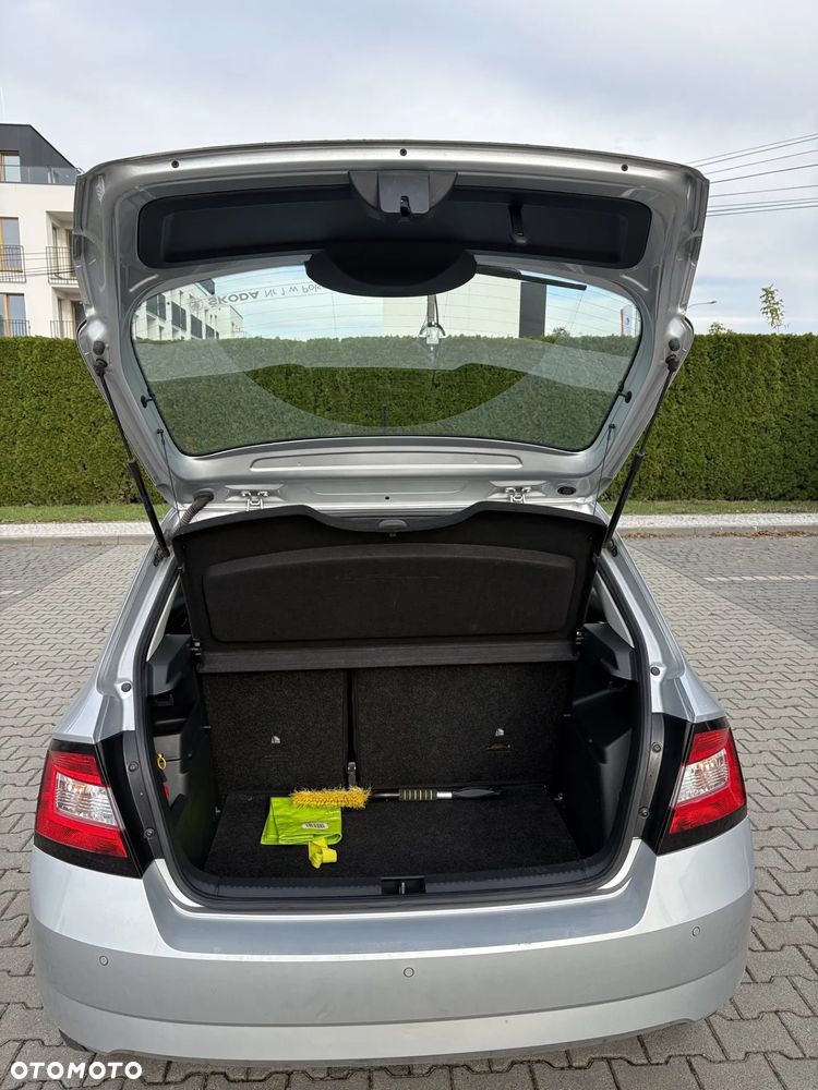 Skoda Fabia 1.0 TSI Ambition DSG - 7