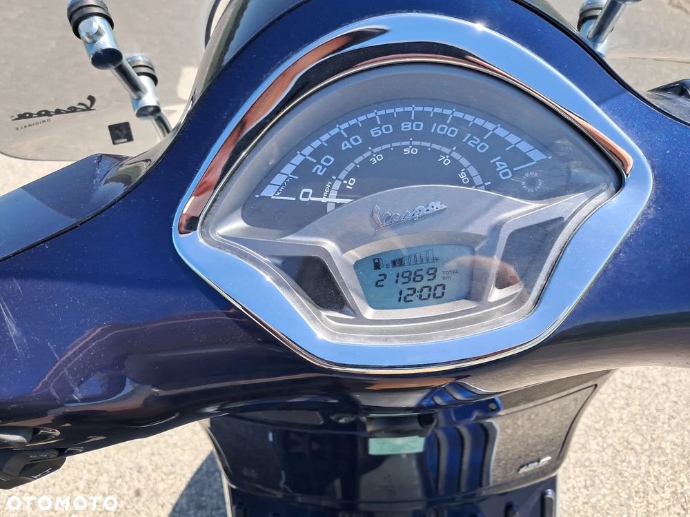 Piaggio Vespa - 10