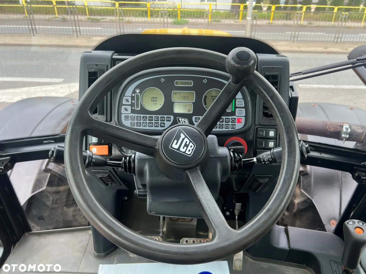 JCB Fastrac 2155 - 16