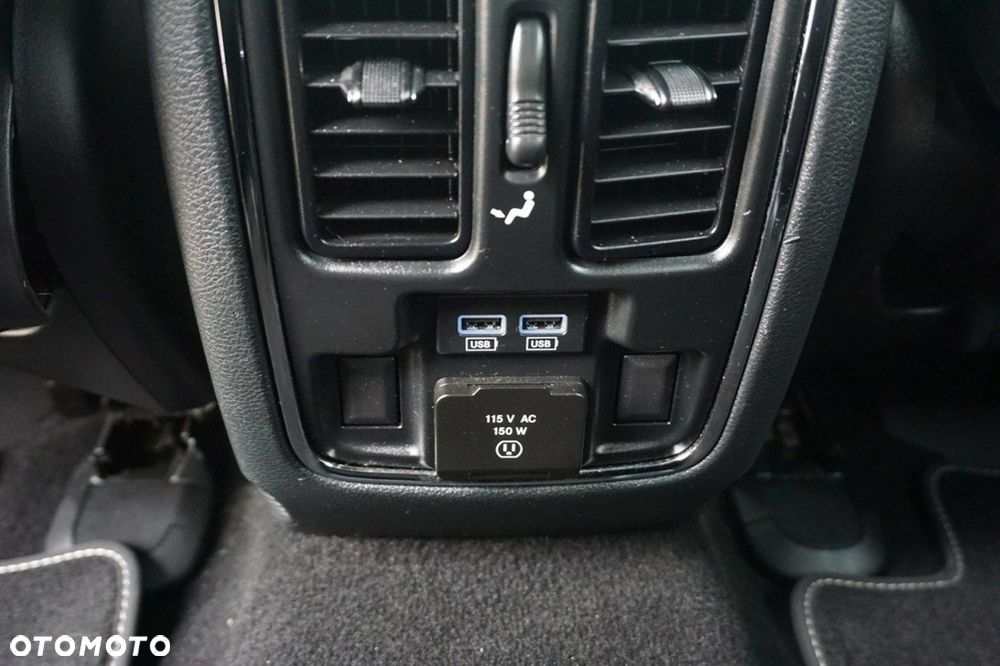 Jeep Grand Cherokee - 27