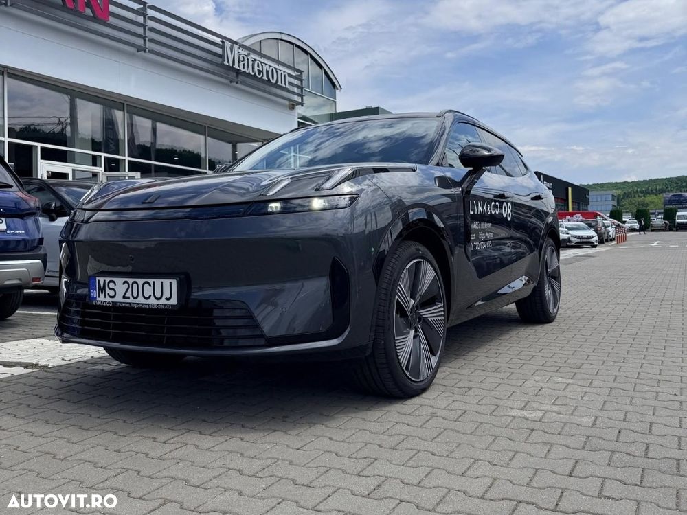 Lynk&Co 08 - 2