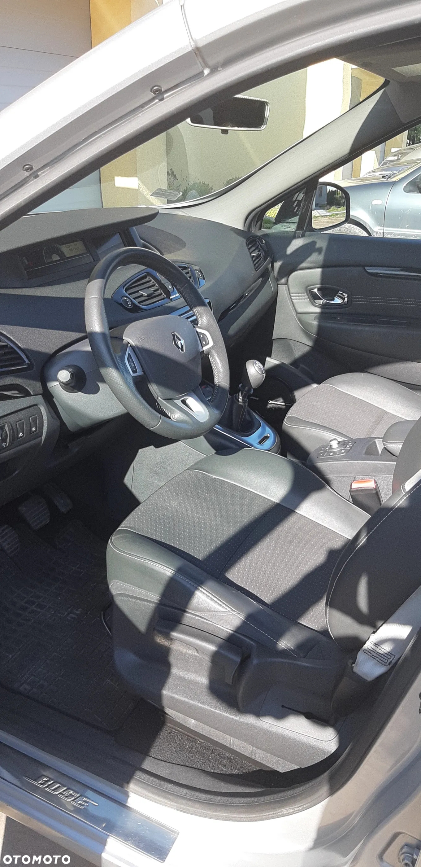 Renault Scenic 1.6 dCi Energy Bose Edition S&S - 3