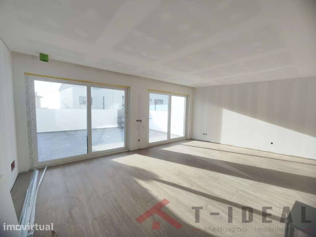 Moradia Moderna Perto da Praia - Grande imagem: 2/19