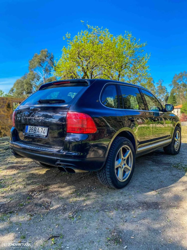 Porsche Cayenne Turbo - 22
