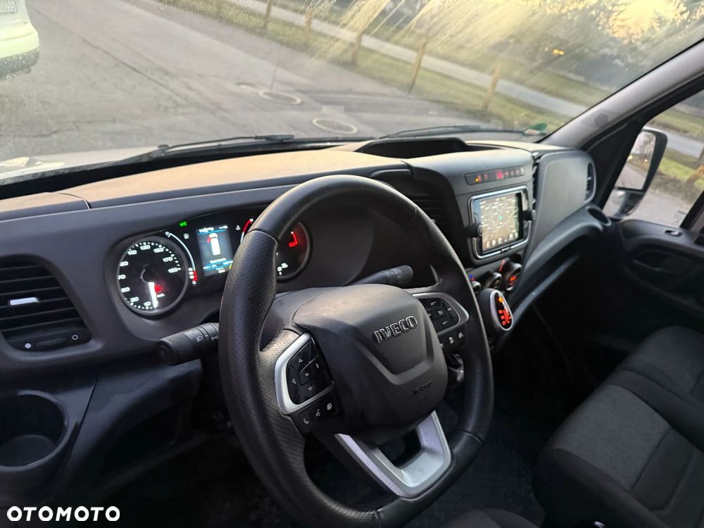 Iveco Daily 35S180, 3.0 180KM,  L4H2, HiMatic, Super kolor, Bardzo zadbane - 21