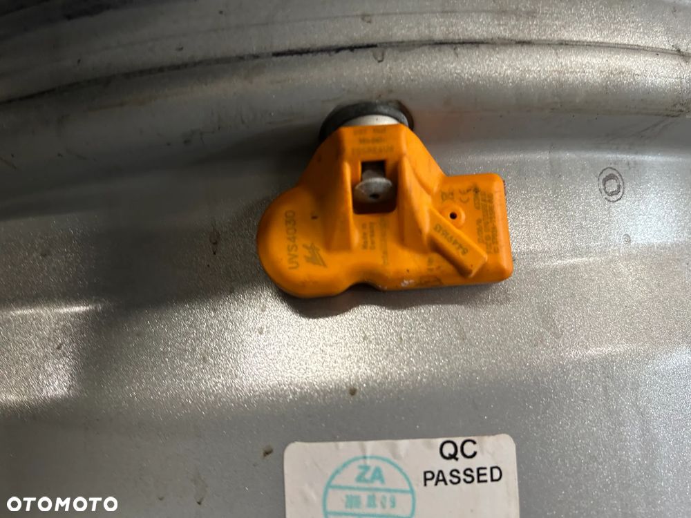 Alufelgi VW Sharan, Tiguan, Passat B7, B8 17 cali 5x112 4szt. Ładne z czujnikami! - 17